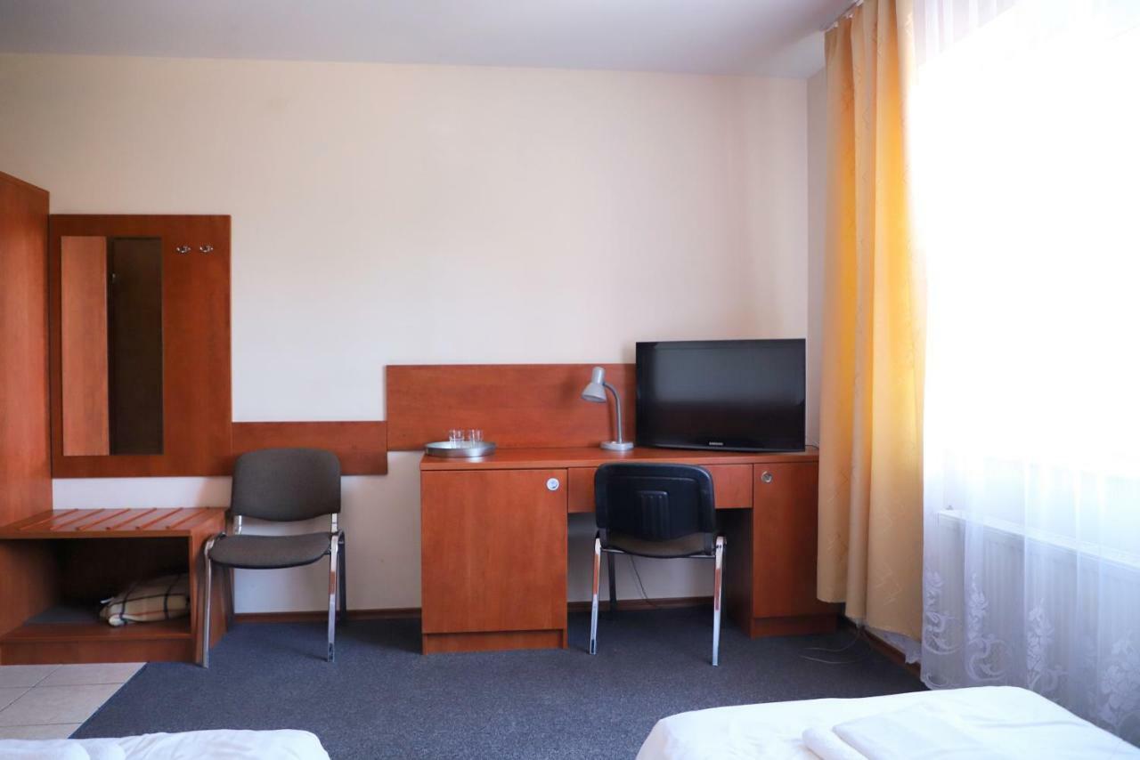 Hotel Julianow Warszawa Eksteriør bilde